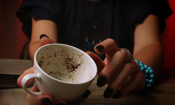 عکس صورت زن در فال قهوه
